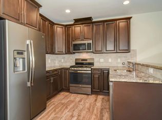 Elizabeth Square, Elizabeth, NJ 07208