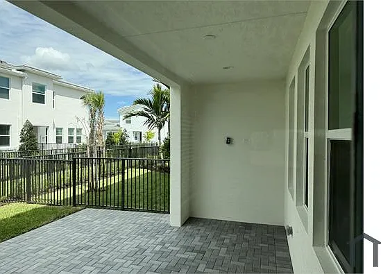 16475 Capilano Ct — Photo 12