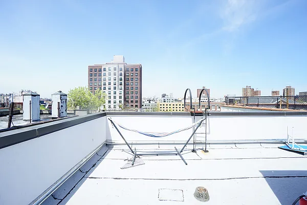 Rented by Rennit Inc. | media 19