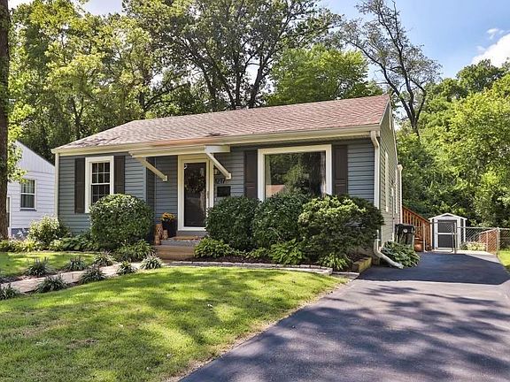2nd image of 1217 Avery Ct