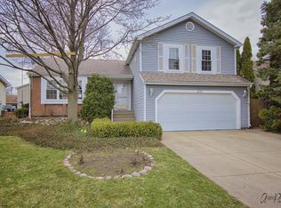 470 Anita Pl, Wheeling, IL 60090