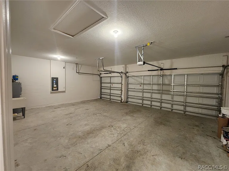 88 Linder Dr — Photo 24