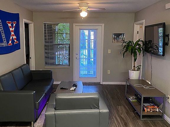 5th image of 5025 Collwood Blvd