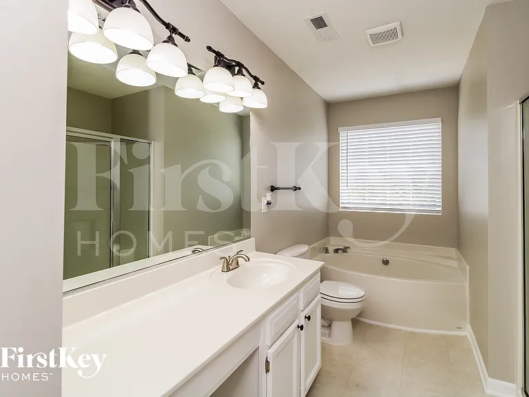 6063 Parkside Cir — Photo 9