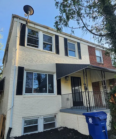 1617 Argonne Dr — Photo 1
