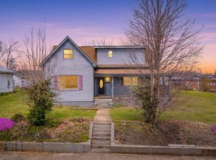 302 Wilson Ave, Johnson City, TN 37604