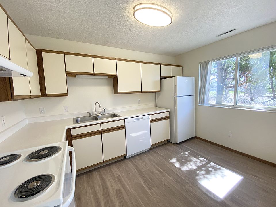 East Gate Estates 1200 4th St NE New Prague MN Zillow