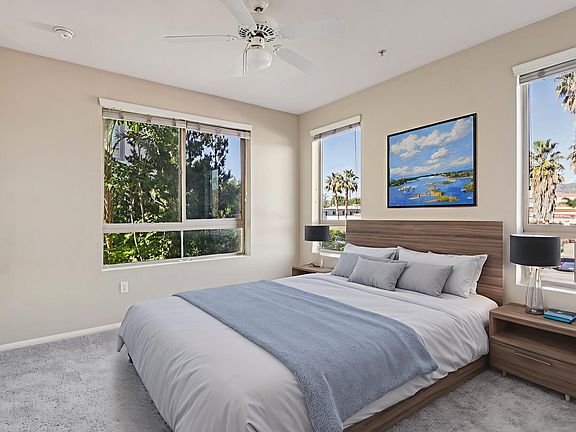 3rd image of 9423 Reseda Blvd #328