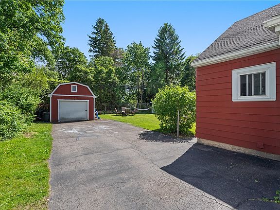 4th image of 173 Coolidge Rd
