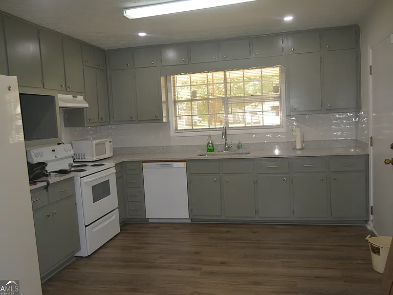 354 Roy Huie Rd — Photo 23