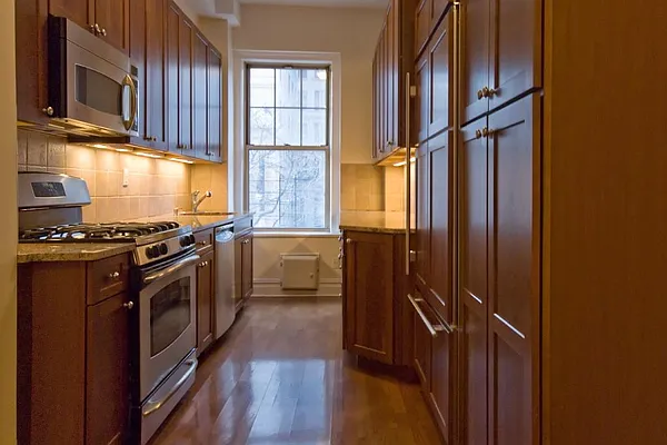 Rented by Corcoran | media 11