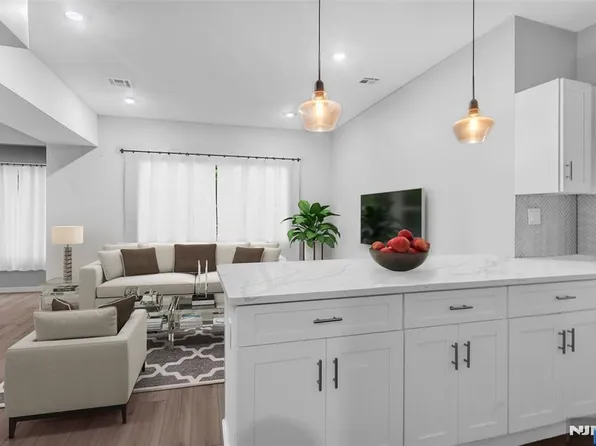 389 Lyons Ave, Newark, NJ 07112