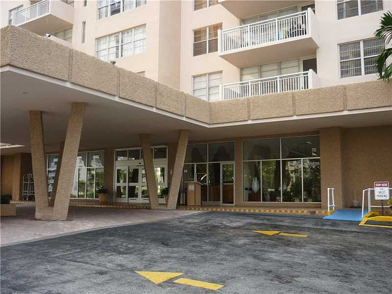 1st image of 250 174th St APT 2001