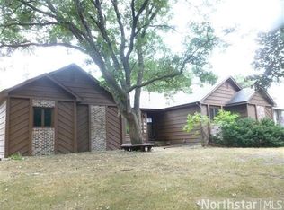 350 104th Ln NW, Coon Rapids, MN 55448