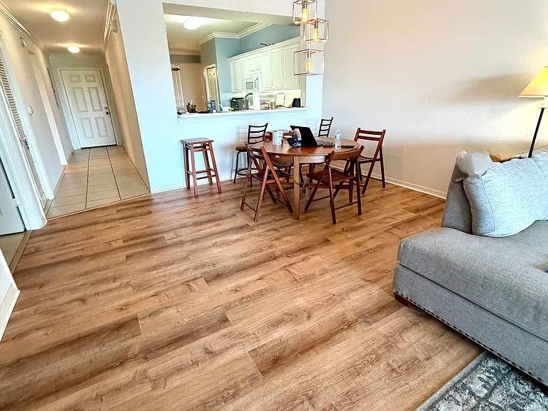 8450 Kingbird Loop #422 — Photo 4