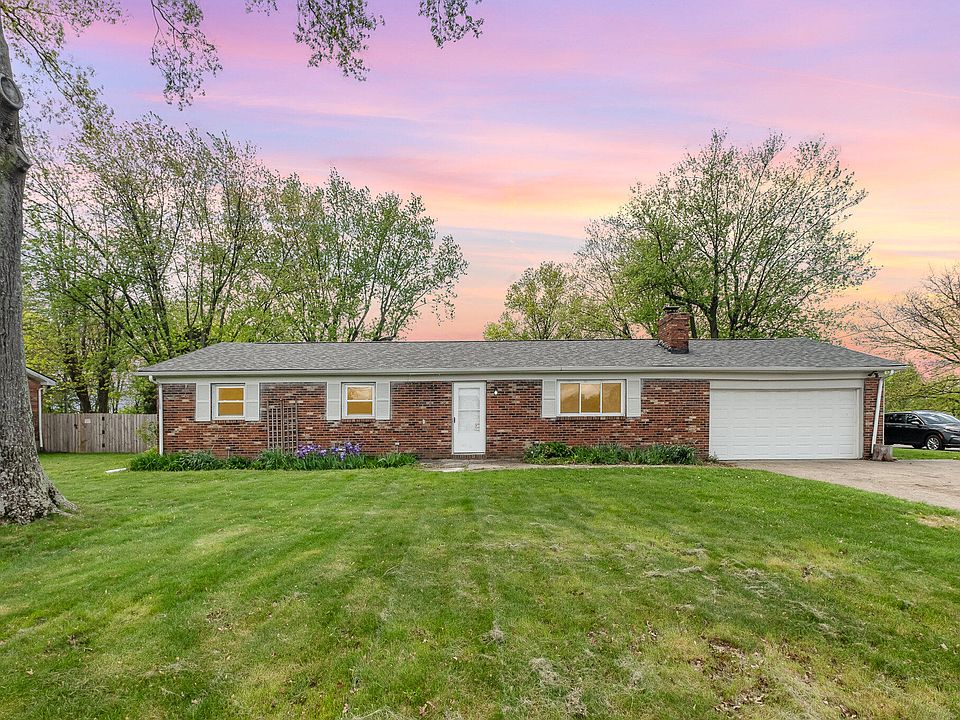1st image of 8925 Evergreen Dr