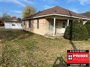 1001 N 13th St, Herrin, IL 62948