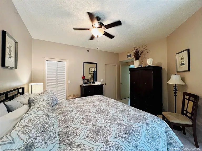 221 NE Plantation Rd #215 — Photo 30