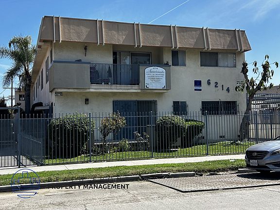 5th image of 6214 S Victoria Ave #12
