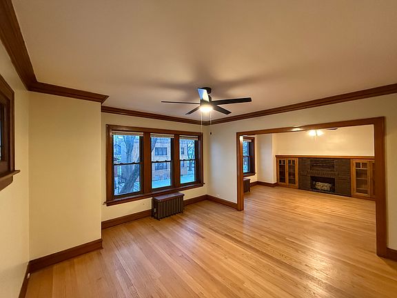 2nd image of 5448 W Giddings St #2E