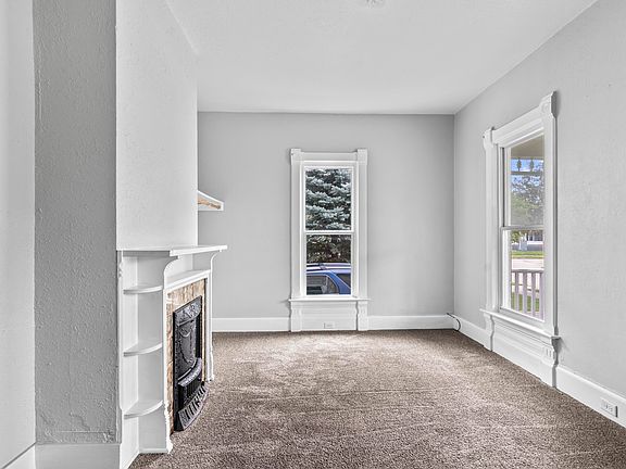 2nd image of 685 Franklin St