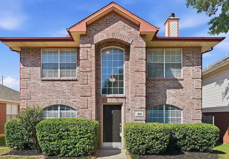 216 High Pointe Ln