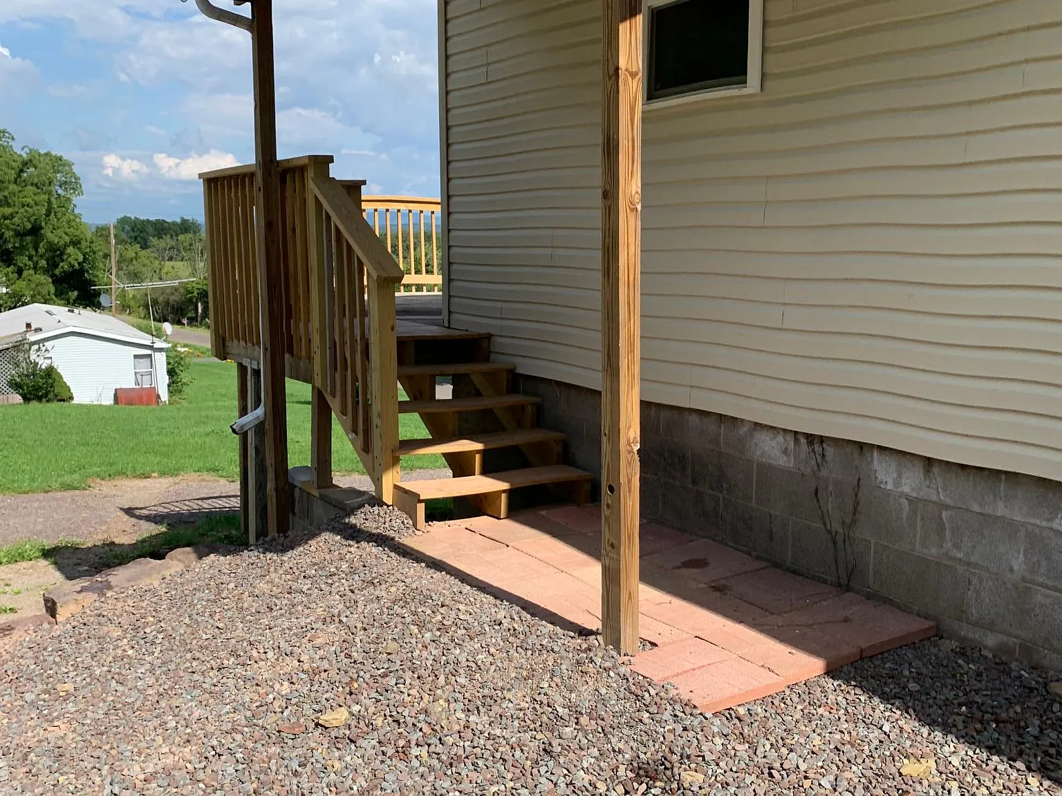 427 Ridge Rd — Photo 3