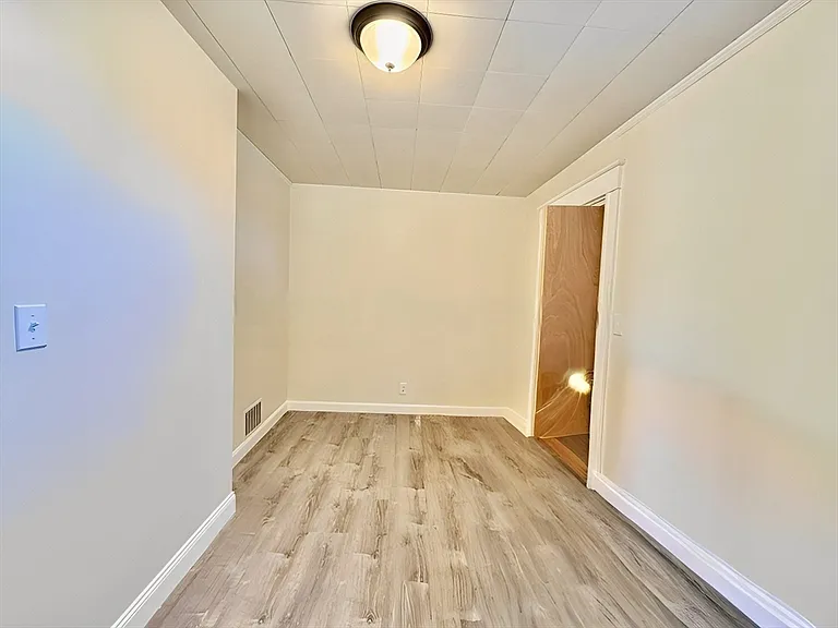 84 Pearl St #2F — Photo 12