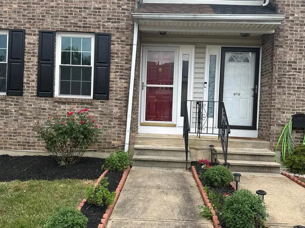 917 8th St, Newark, DE 19711
