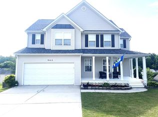 940 Creek Cove Way, Loganville, GA 30052