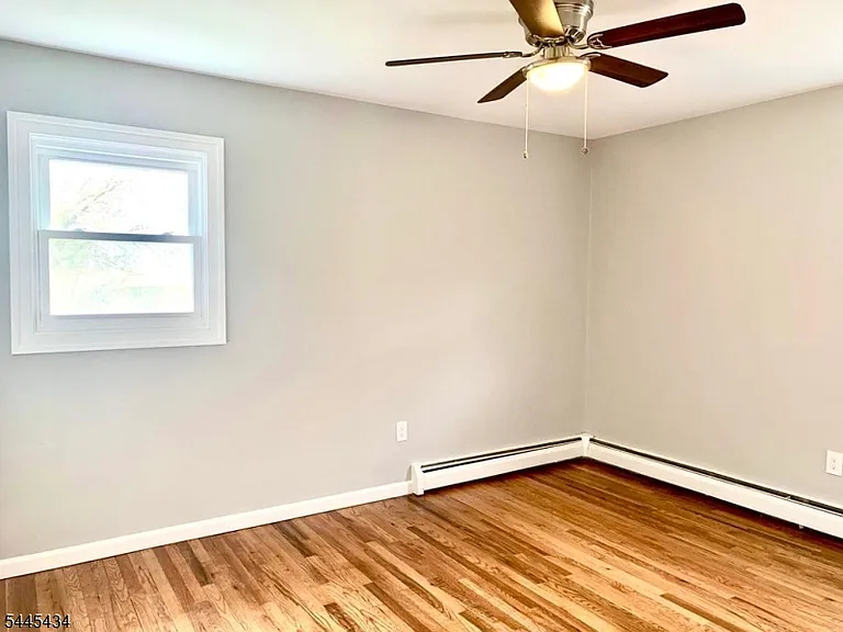 15 Wallace St #2 — Photo 10