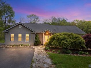 53 Banker Rd, Hewitt, NJ 07421