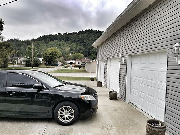 Garage and off street parking