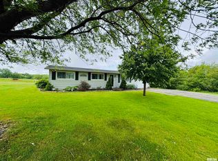 316 Sunshine Dr, Rio, IL 61472