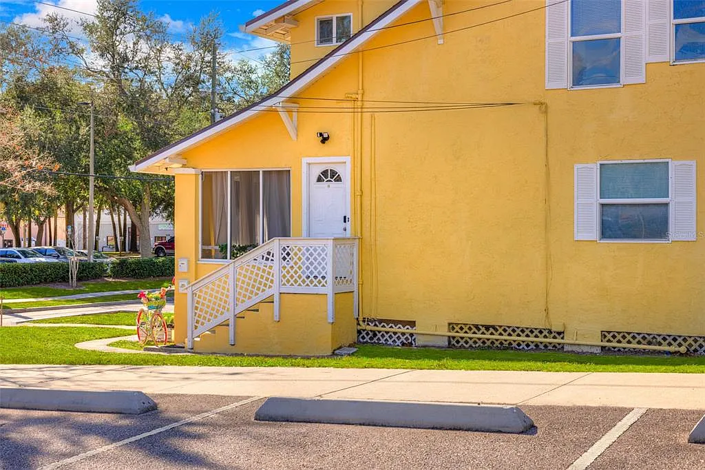 1 bed, 1.0 bath, 998 sqft, $2,200 — Photo 4