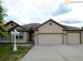 12105 E 214th Ter, Peculiar, MO 64078
