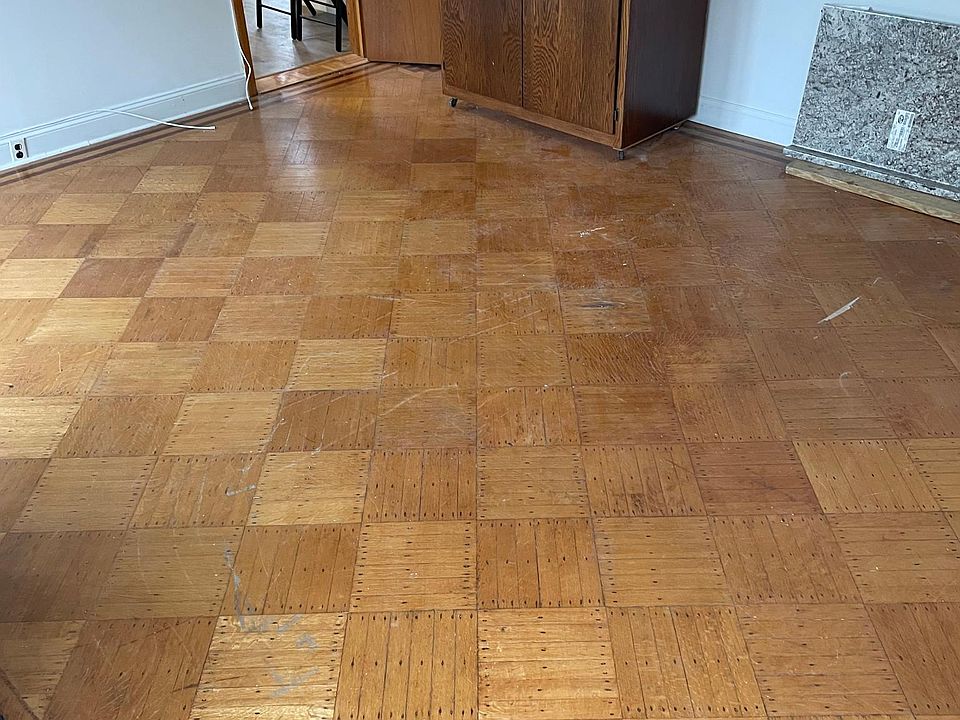 1st image of 229 Primrose Ave