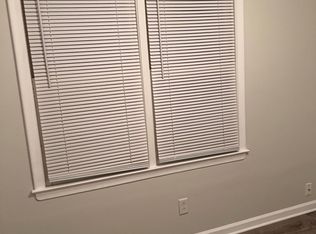 10115 1/2 E Winner Rd #B, Independence, MO 64052