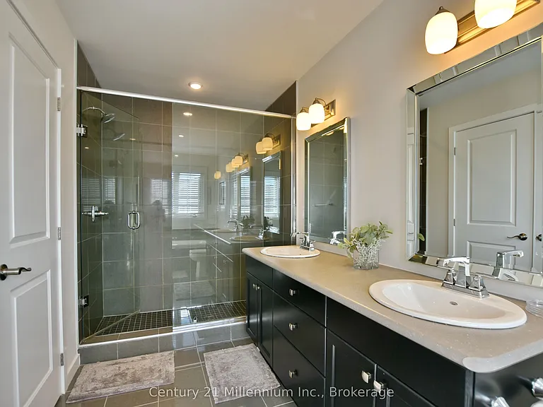 349 Yellow Birch Cres — Photo 32