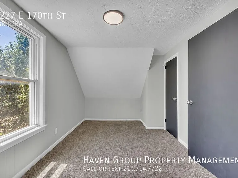 1227 E 170th St — Photo 15