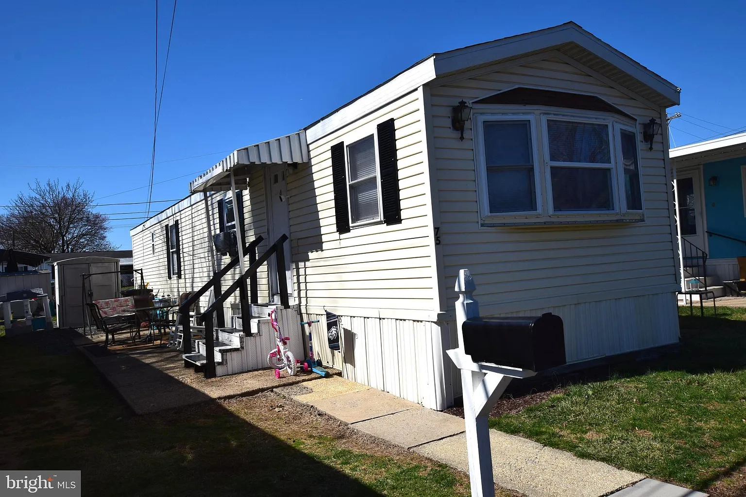 75 Harrison Dr photo 1