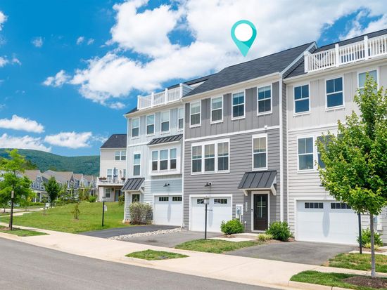 4454 Alston St, Crozet, VA 22932