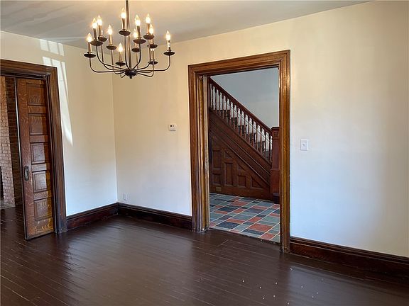 3rd image of 1802 Middle St