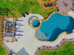 289 Blackjack Rd, Valley View, TX 76272