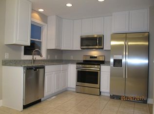 180 King St, Fall River, MA 02724