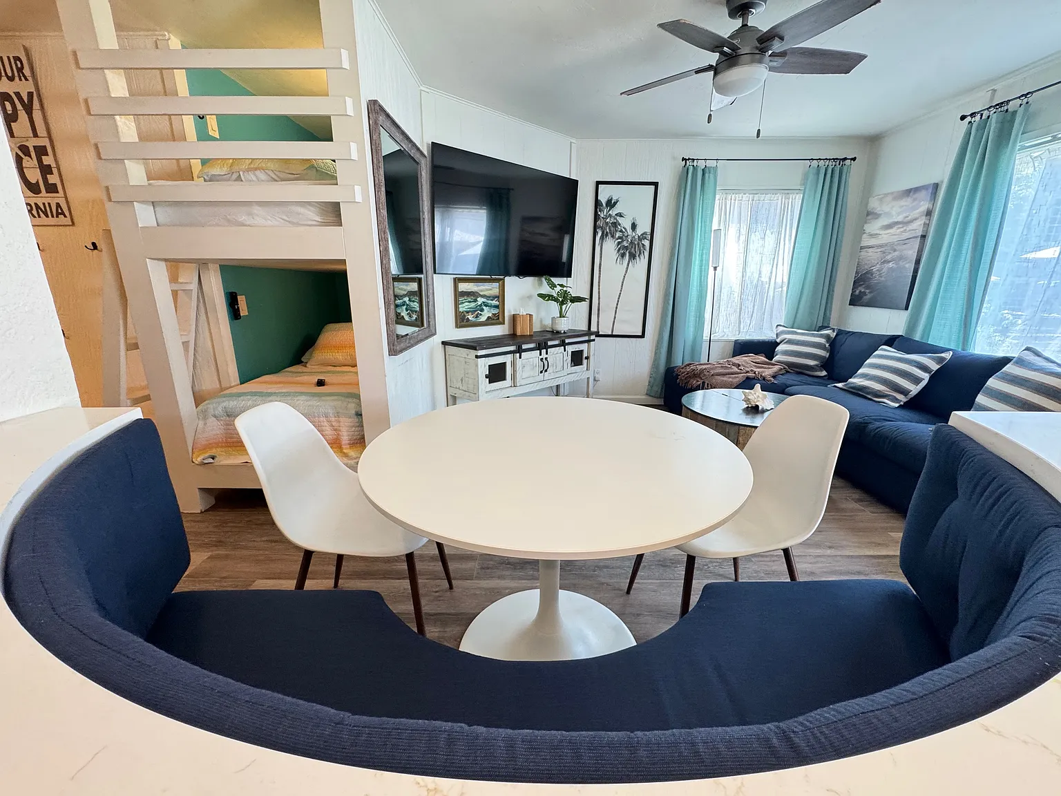 2 bed, 1270 sqft, $7,000 — Photo 4