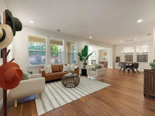 946 Campfire Cir, Rocklin, CA 95765