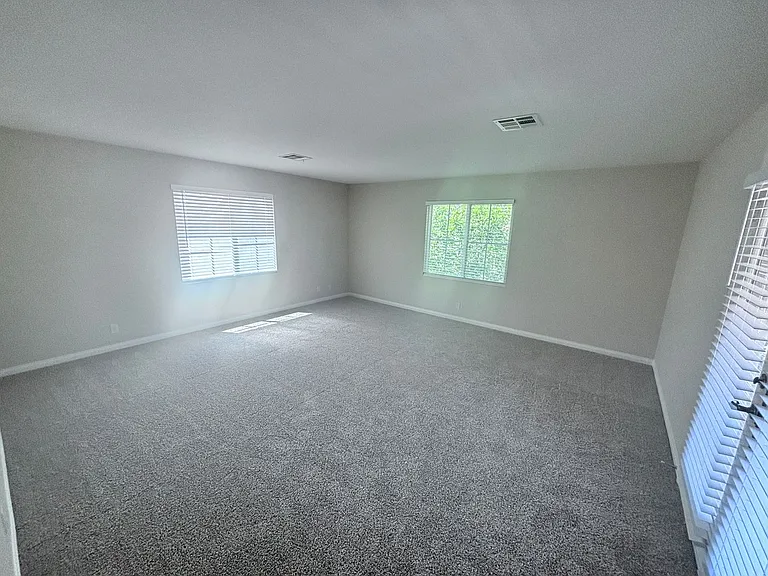 3117 Greenfriar Ave — Photo 30