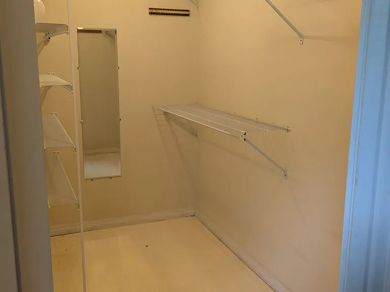114 W Park Ave — Photo 28
