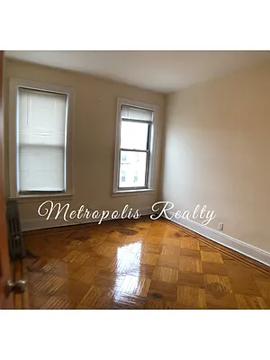 Rented by Metropolis International Realty Inc. | media 20